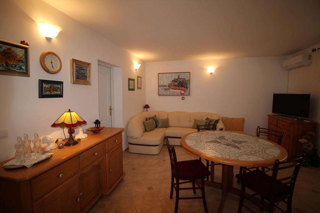 Apartament Megi1 Vrbnik Pokój zdjęcie