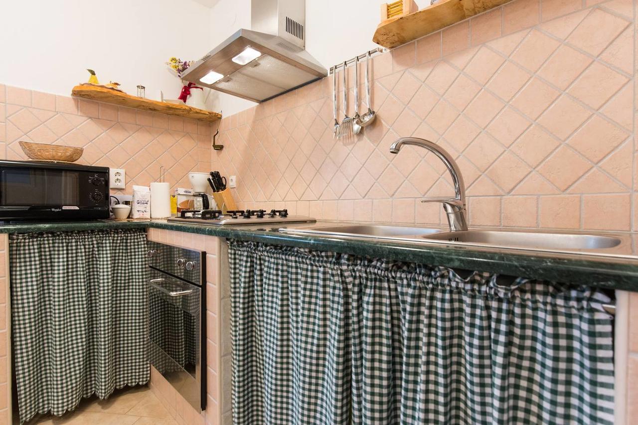 Apartament Megi1 Vrbnik Zewnętrze zdjęcie